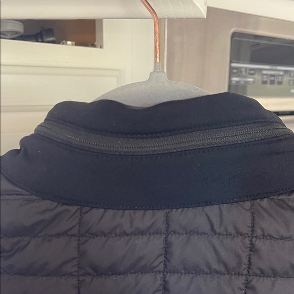 The North Face black mixed media vest - Picture 6 of 11